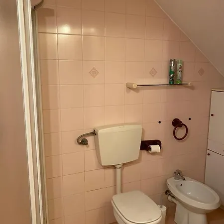 Nelle Langhe شقة نوفيلو